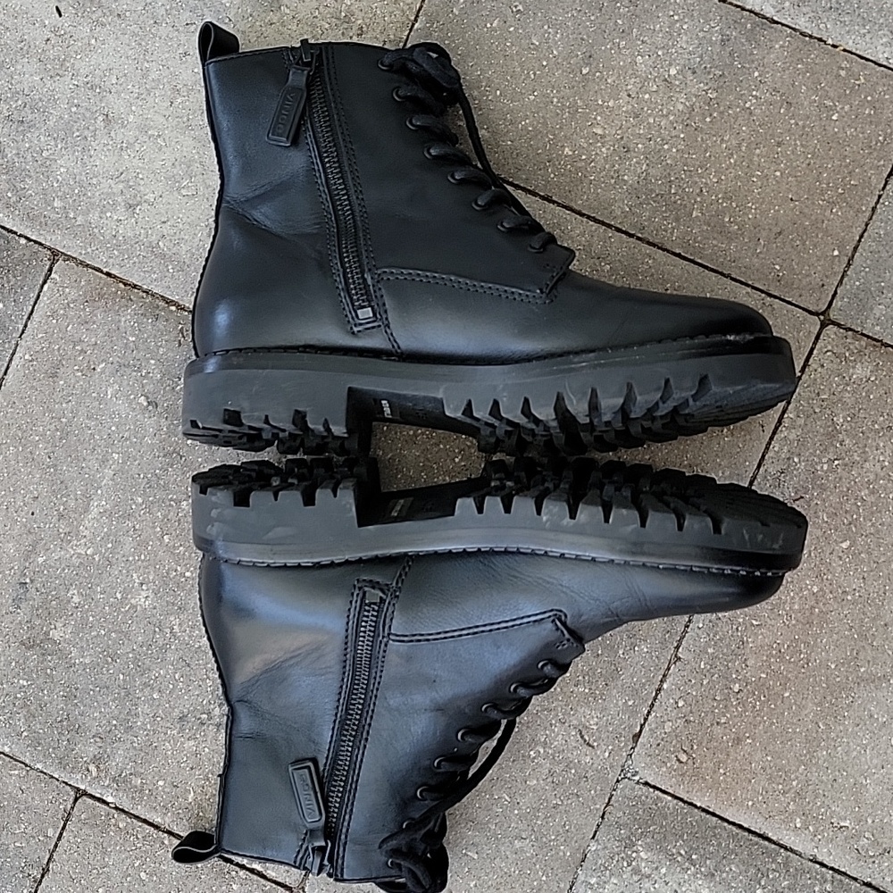 Vince Cabria Lace-Up Leather Combat Boots Sz 6 - Picture 7 of 10